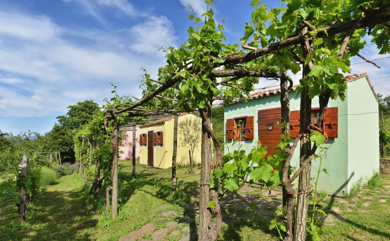Glamping Green Istria Tiny Houses تروشكي المظهر الخارجي الصورة